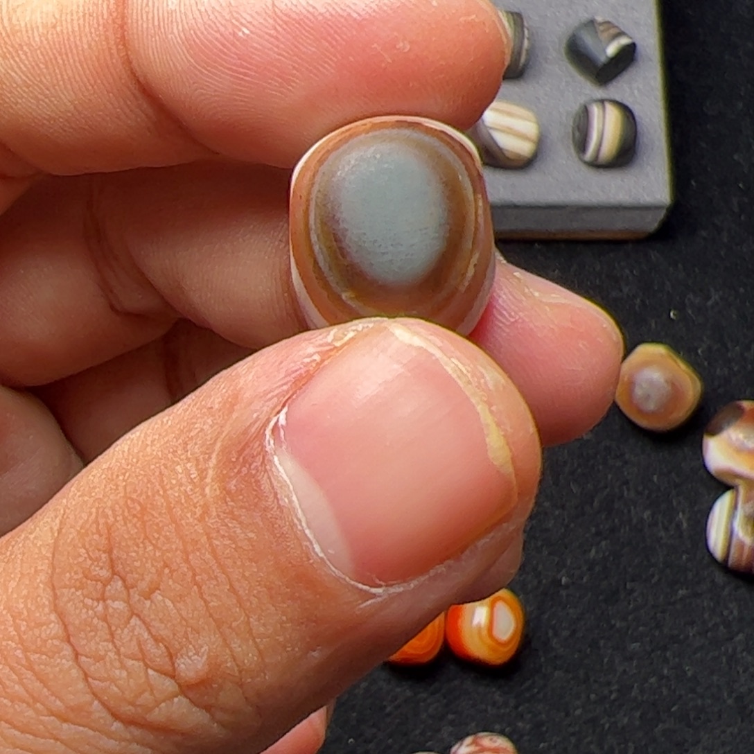 红****玛瑙/玉髓未镶嵌配饰