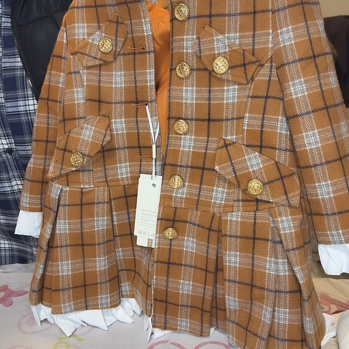 110码女宝黄格子裙子