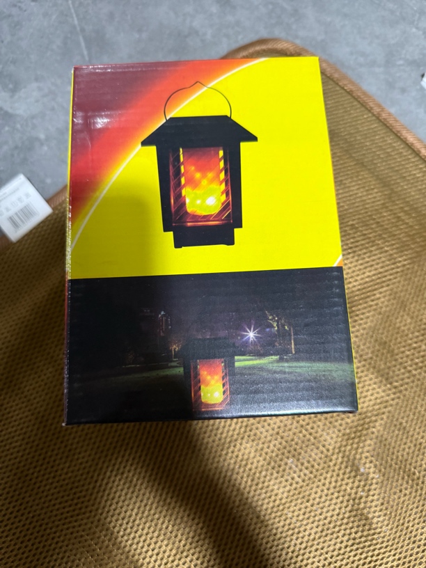 百货544  太阳能火焰灯