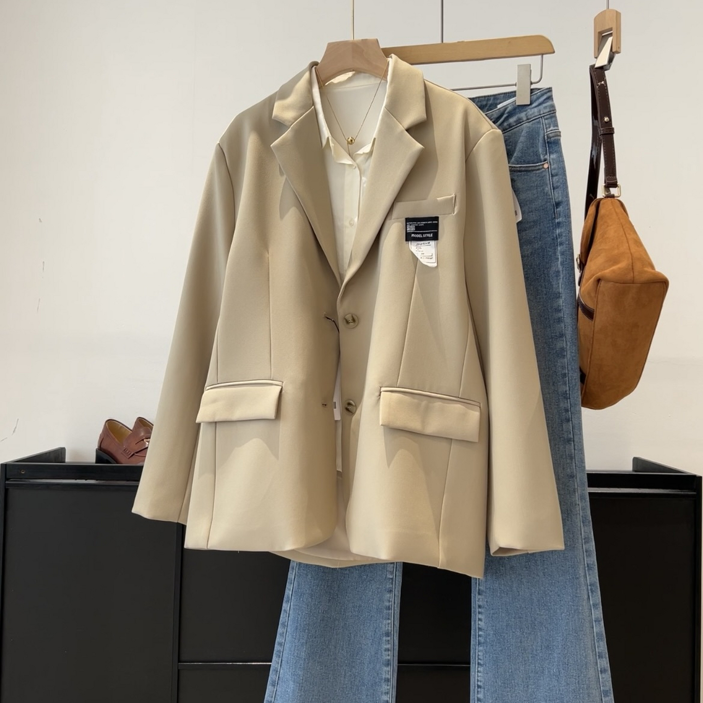 诗黎·诗黎·诗黎翻领字母标两扣西装外套女秋季新款通勤休闲宽职场