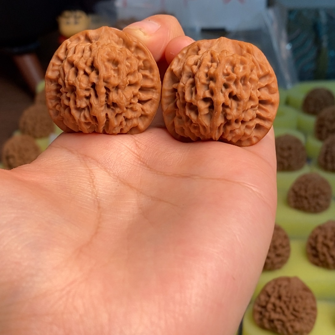 R***r核桃秦岭闷尖狮子头36