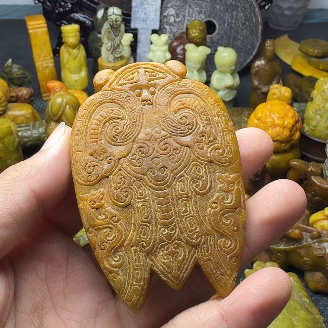 白玉菩提吊坠。。。