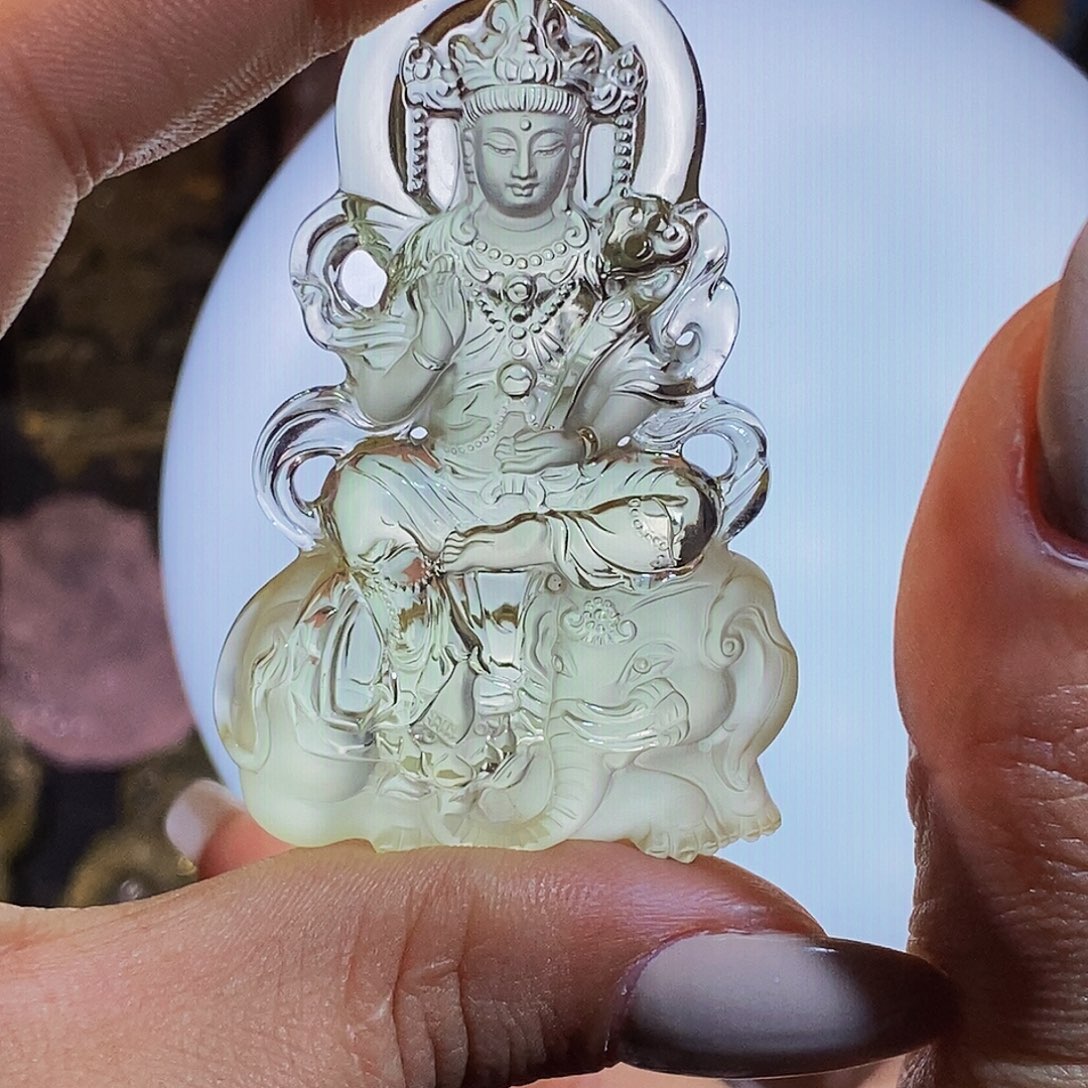白****未镶嵌水晶颈饰吊坠