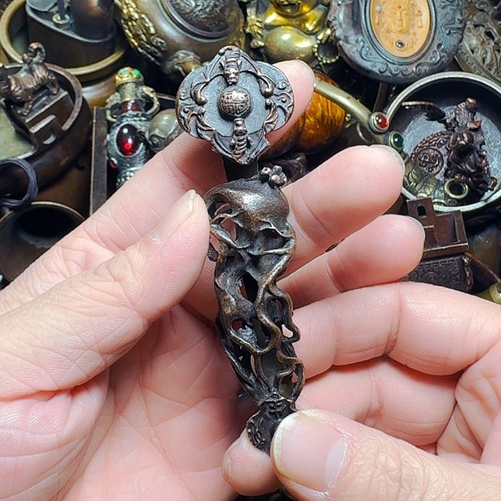 铜器摆件收收藏藏