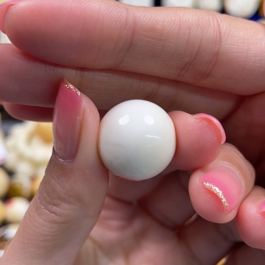 蜜蜡裸石未镶嵌萧**潇琥珀蜜蜡