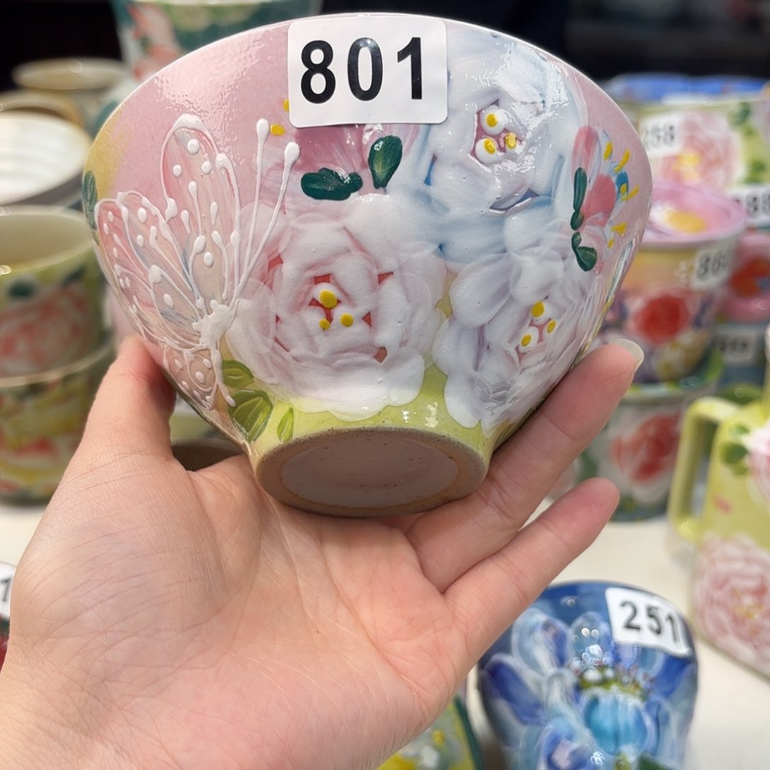 瓷片兔兔好可爱呀打