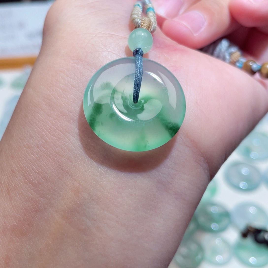 颈饰未镶嵌翡翠扣子