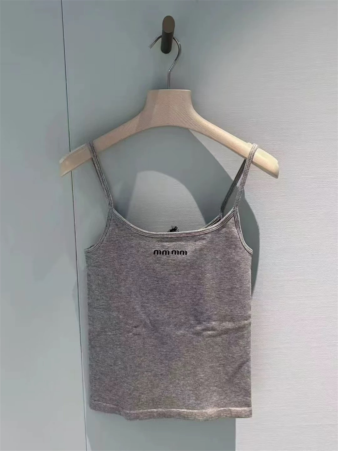 MM欧韩精品25春夏新款修身麻灰色吊带背心夏季内搭打底无袖上衣女
