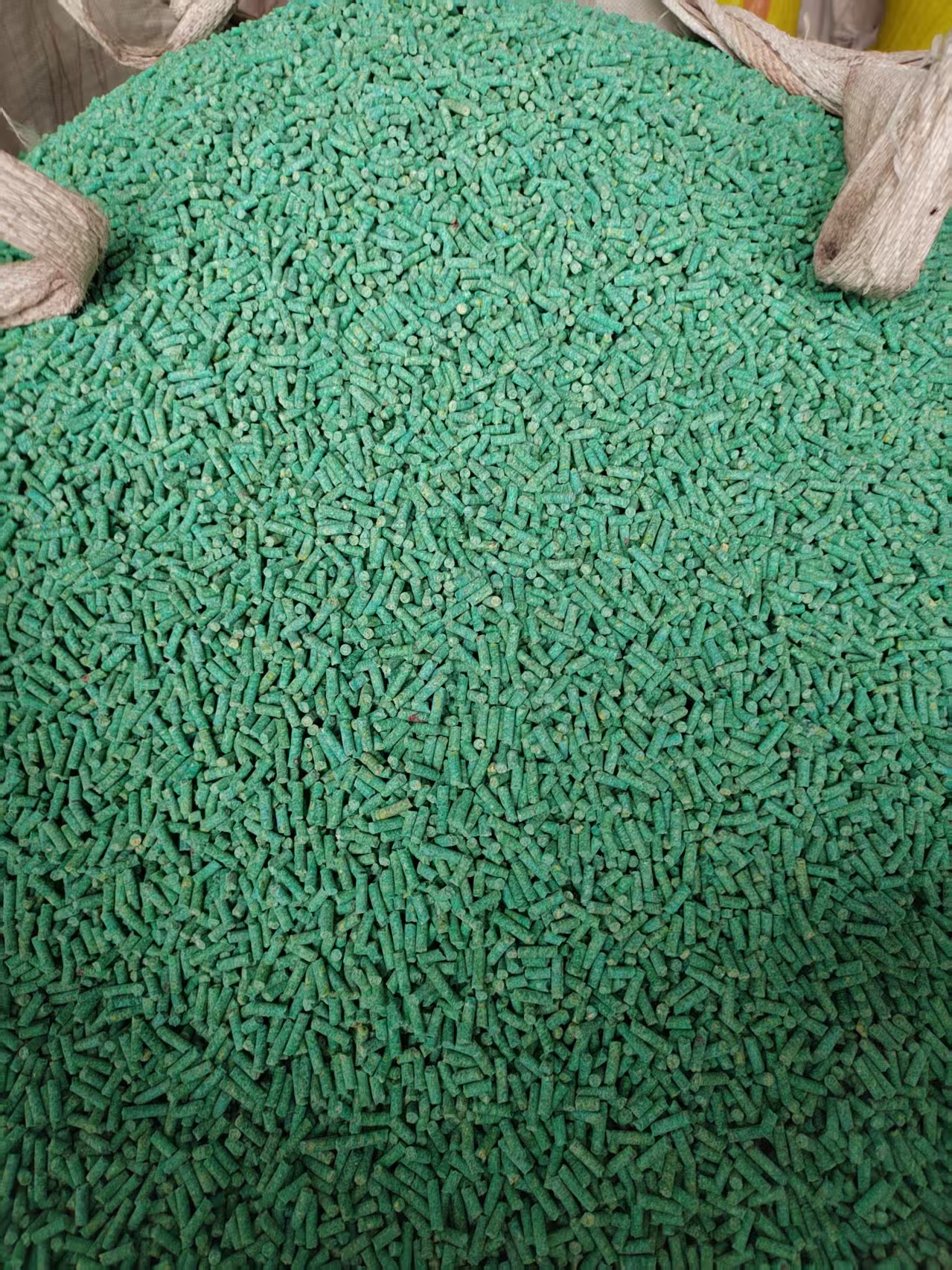 高品质绿色环保颗粒家用商用养殖场使用简单携带方便