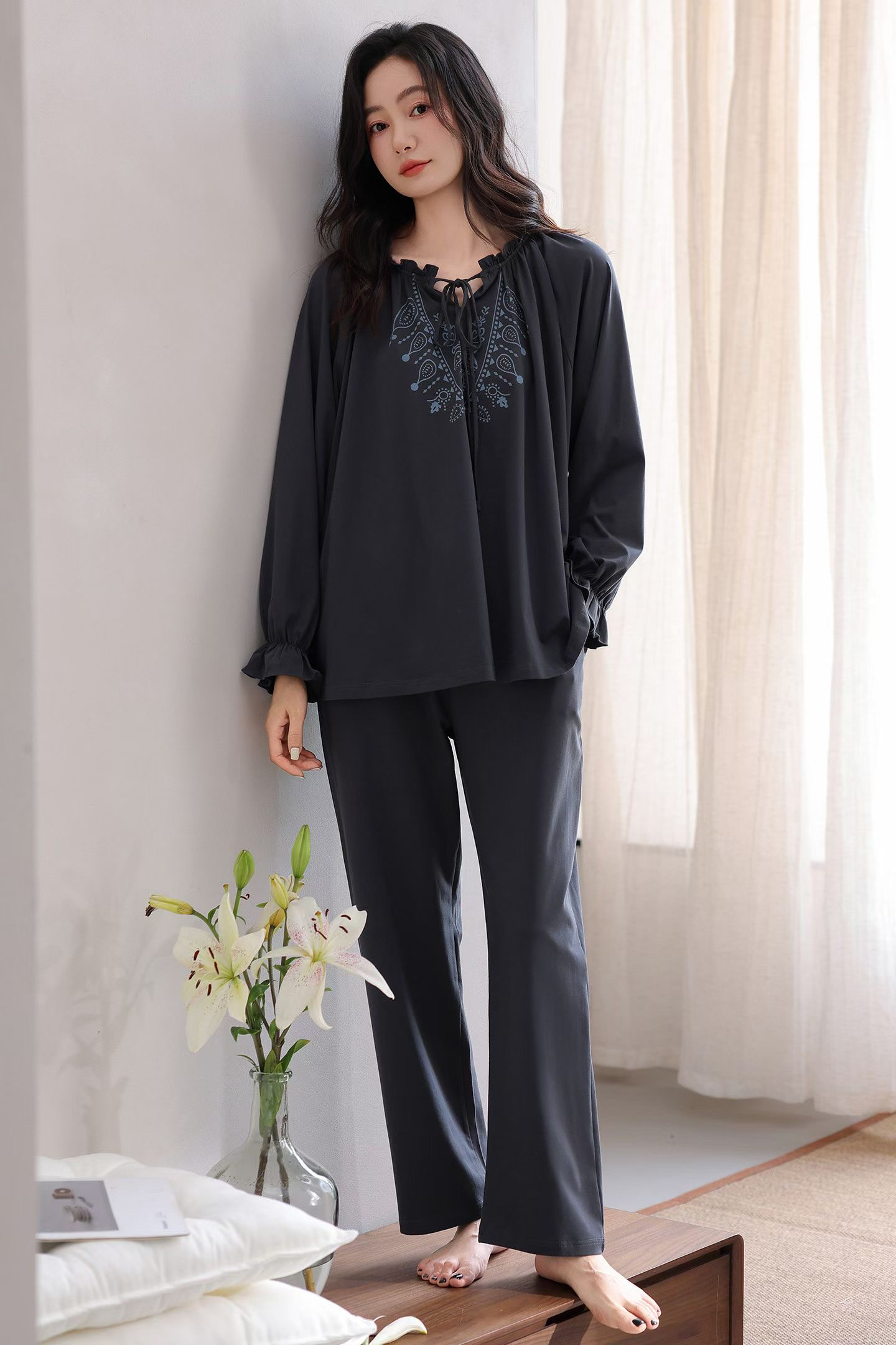 82023高级灰秋冬装女家居服5A抗菌消毛拉架棉
