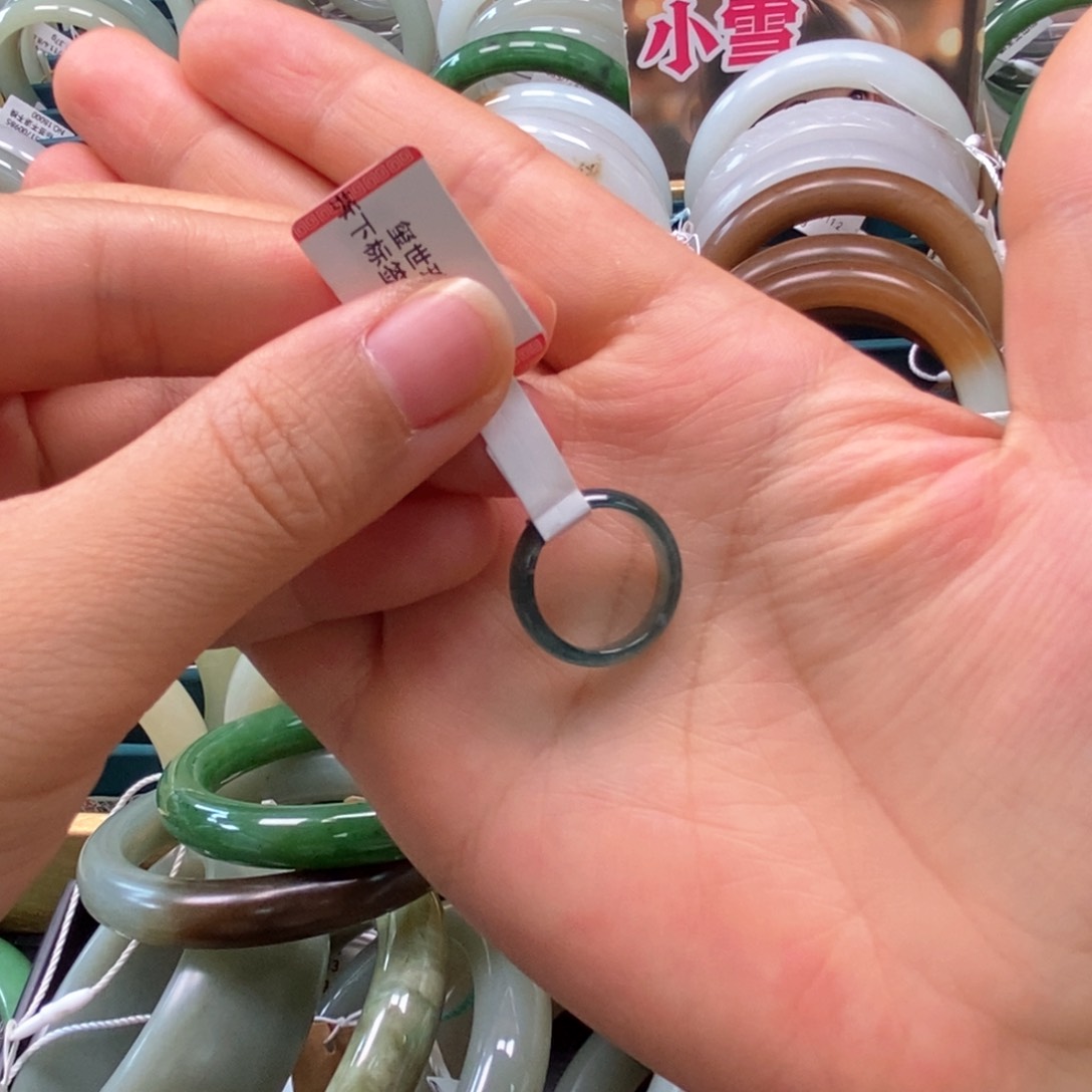 和田玉手镯未镶嵌筱*