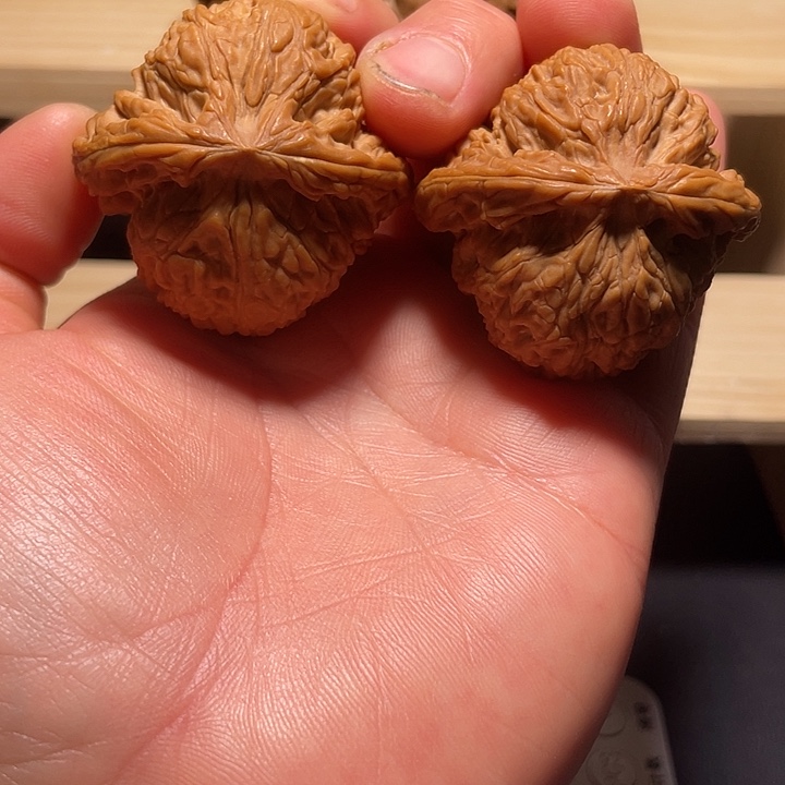 紫***来吊坠文玩核桃南疆石 44球疆