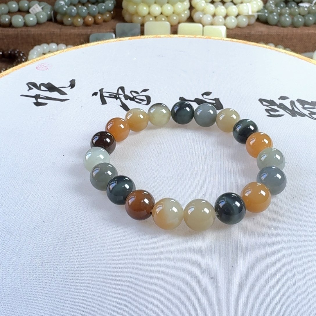 卡***阳和田玉（糖玉）手镯未镶嵌