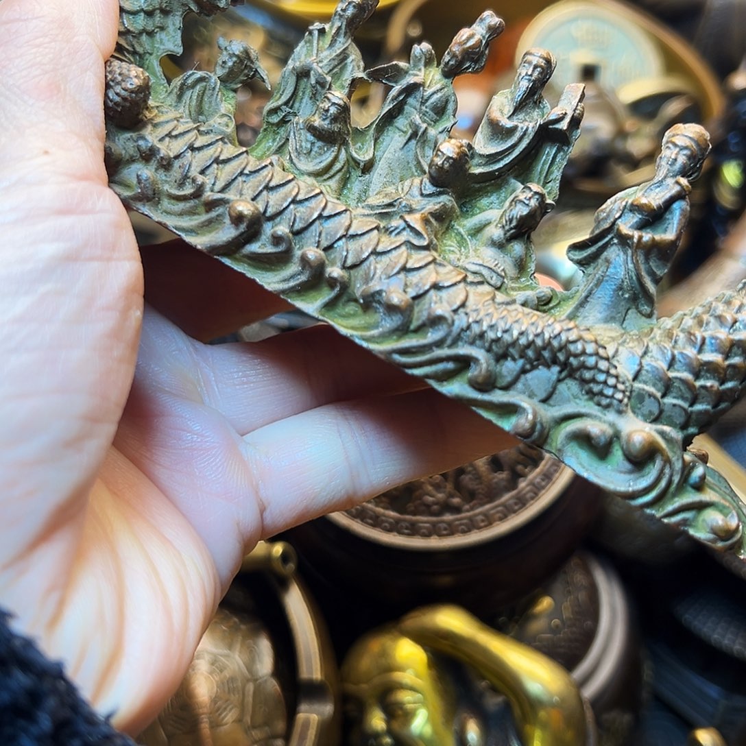 精美铜器工艺品等