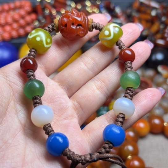 玛瑙/玉髓颈饰未镶嵌