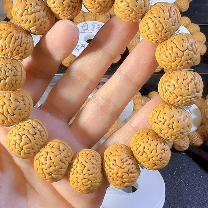 @***叔桃核吊坠肌肉磨盘