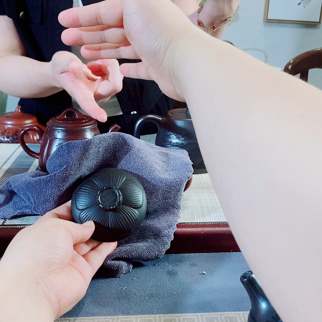 茶壶紫砂宜兴紫砂壶的人是