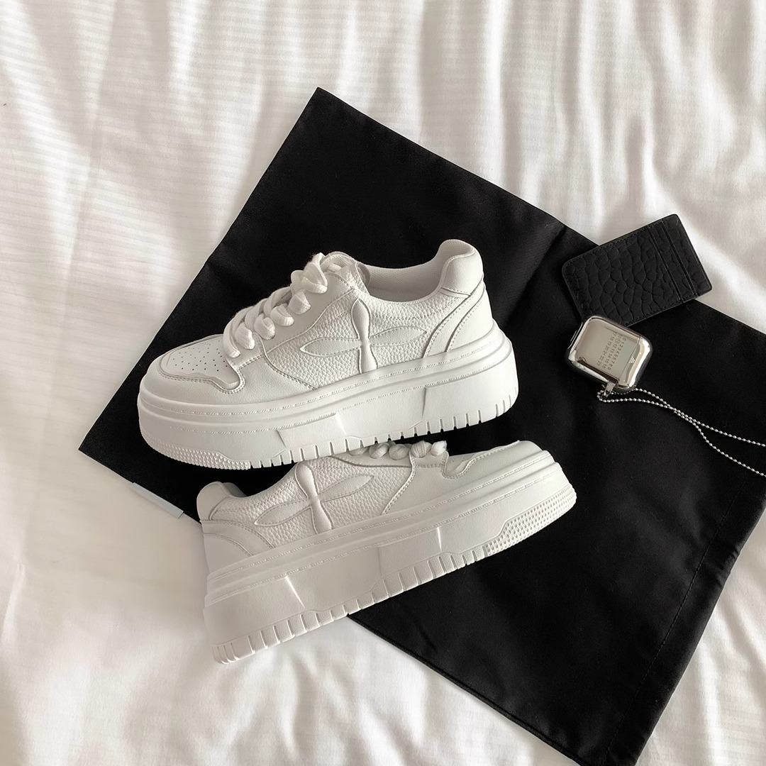 【苏茵茵同款】再见一米五~圆头真皮厚底增高松糕休闲板鞋女小白鞋 