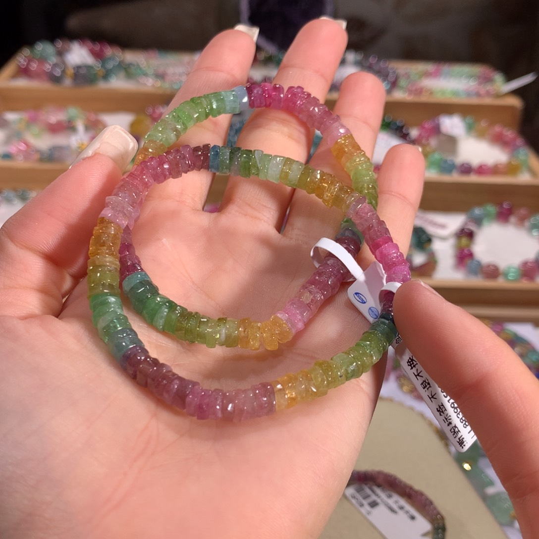 碧玺多样性发货一件未镶嵌