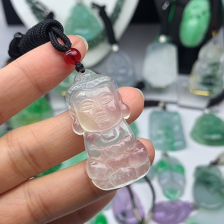 翡翠未镶嵌吊坠(赠链)