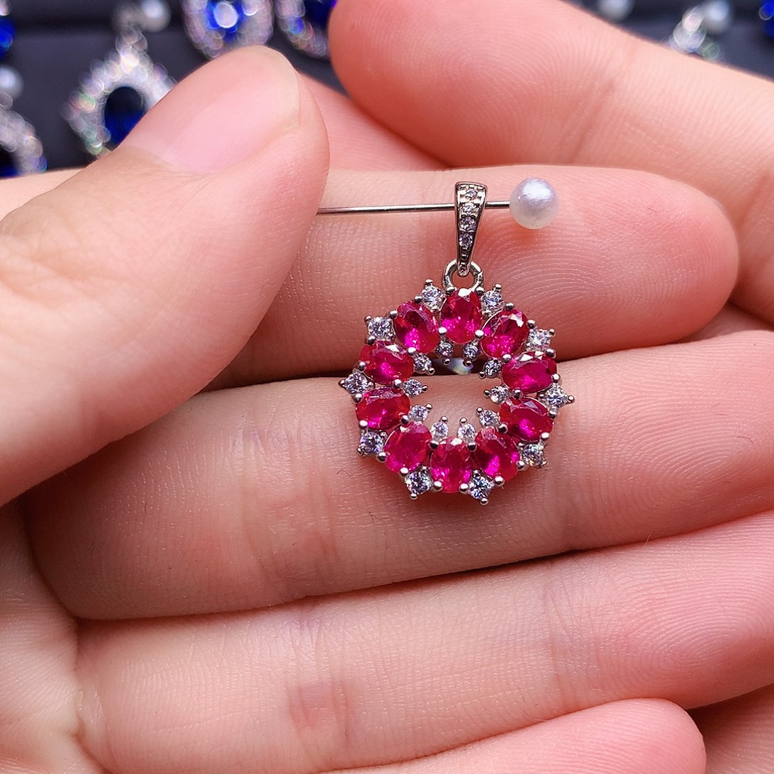 银S925镶嵌红宝石颈饰