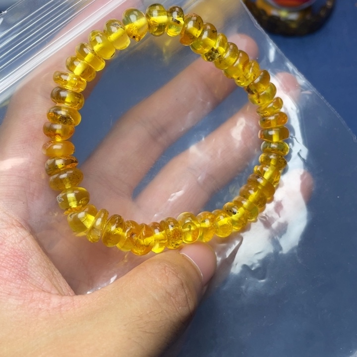 未镶嵌琥珀珠宝奇石