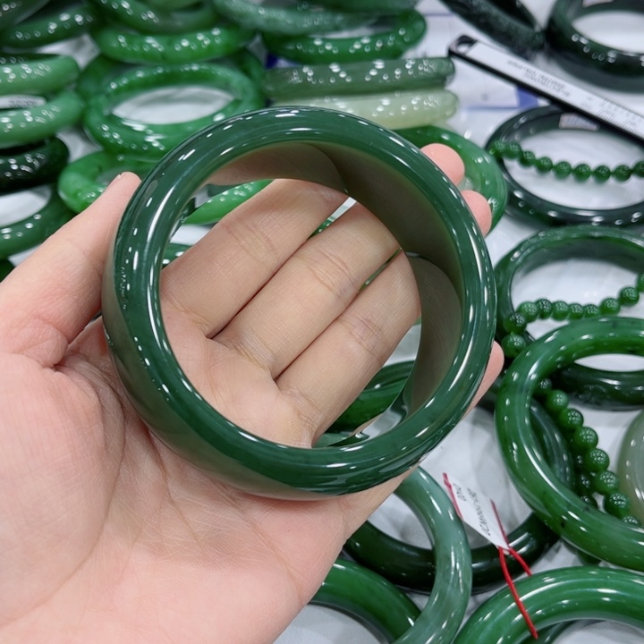 和田玉手镯未镶嵌菠**✨62.5