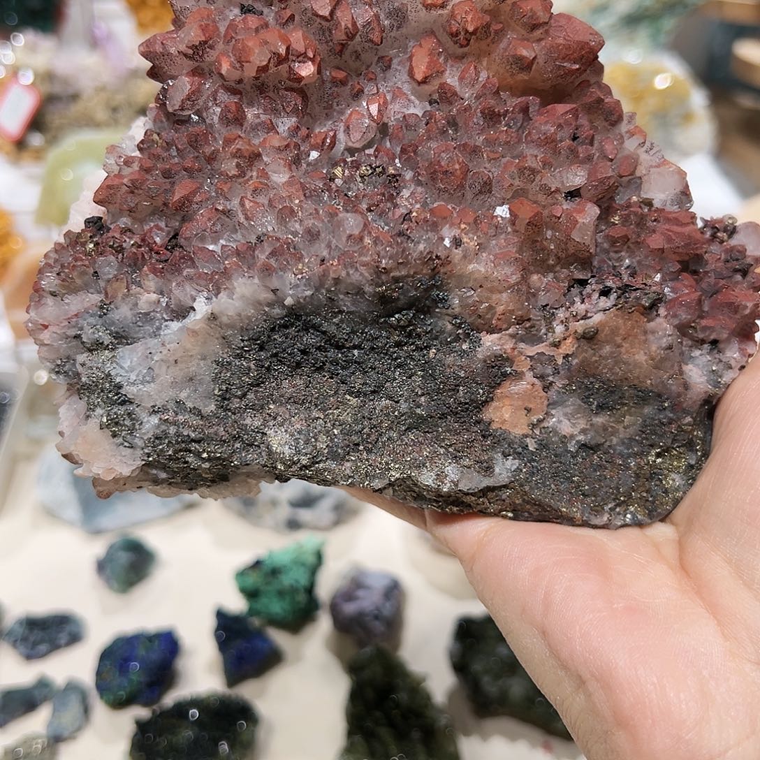 石材江西草莓带黄铜