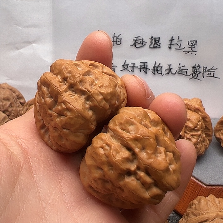 ****哥文玩核桃吊坠蛤蟆