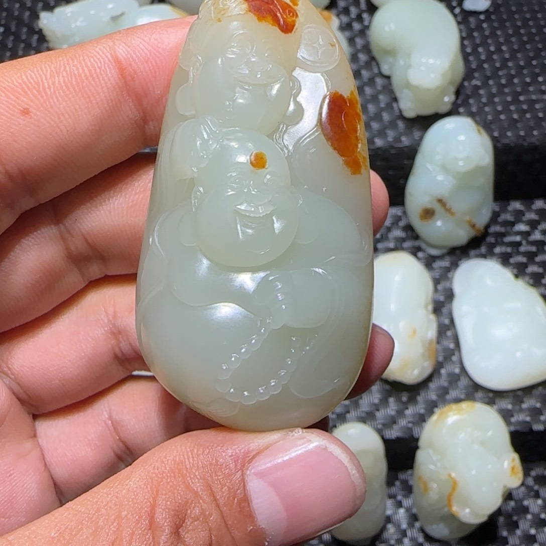 和田玉挂件未镶嵌变*光