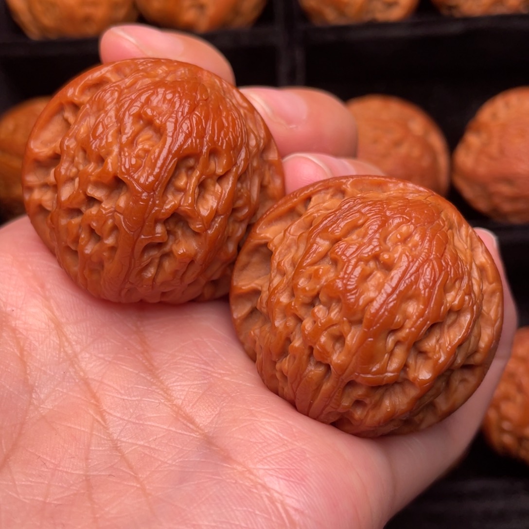 秦岭野生核桃文玩