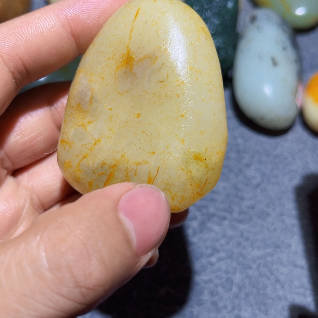 和田玉未镶嵌珠宝奇石