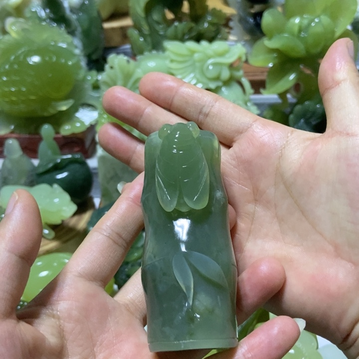 【闪购商品】蛇纹石玉把件未镶嵌盛**年