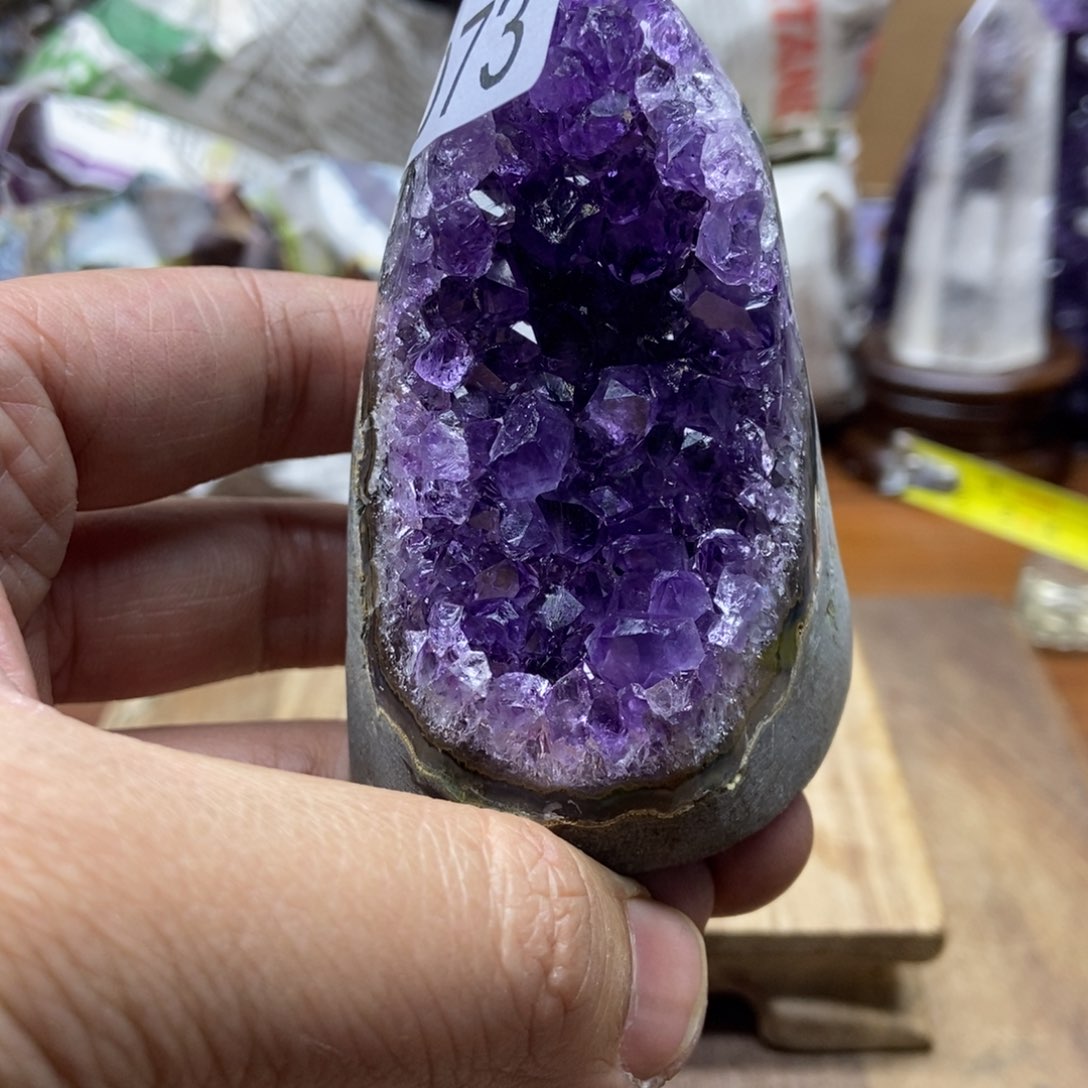 紫晶天然水晶摆件未镶嵌