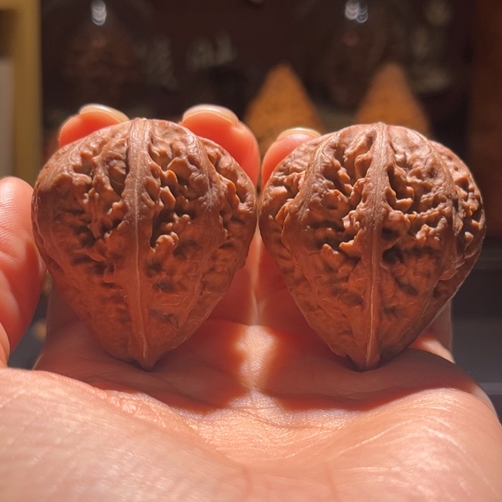 文玩核桃吊坠蚂蚁草莓63