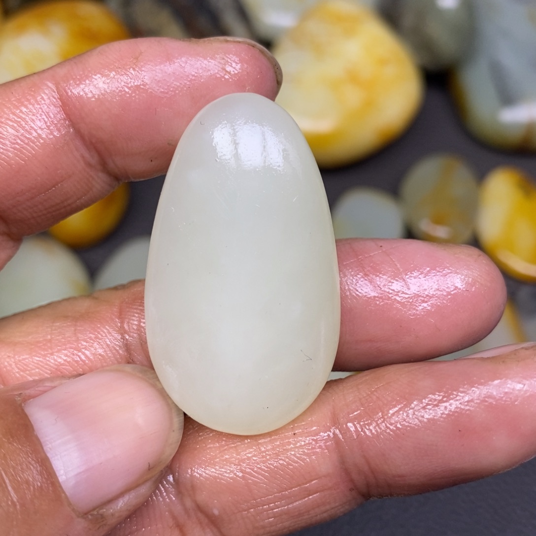 和田玉挂件未镶嵌