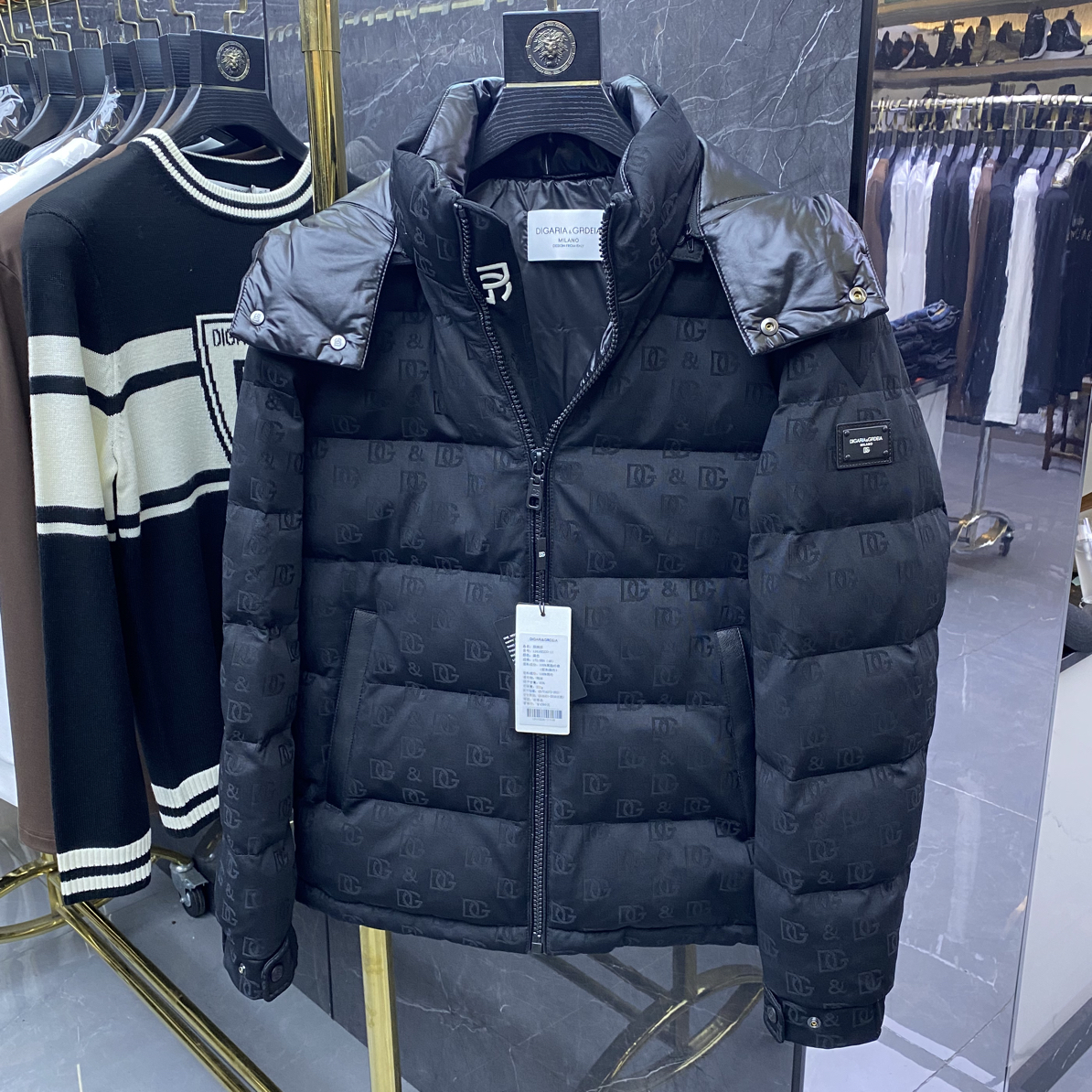 DG迪噶雅男士秋冬新款轻奢连帽羽绒服