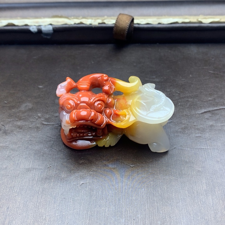 石英质玉（黄龙玉）未镶嵌吊坠(不含链)