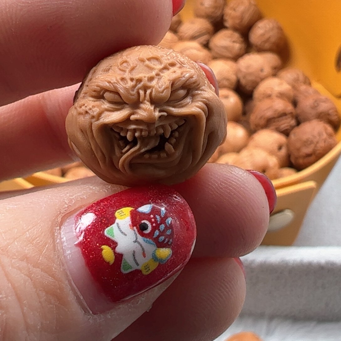 16号猴头雕刻毒液恶僧