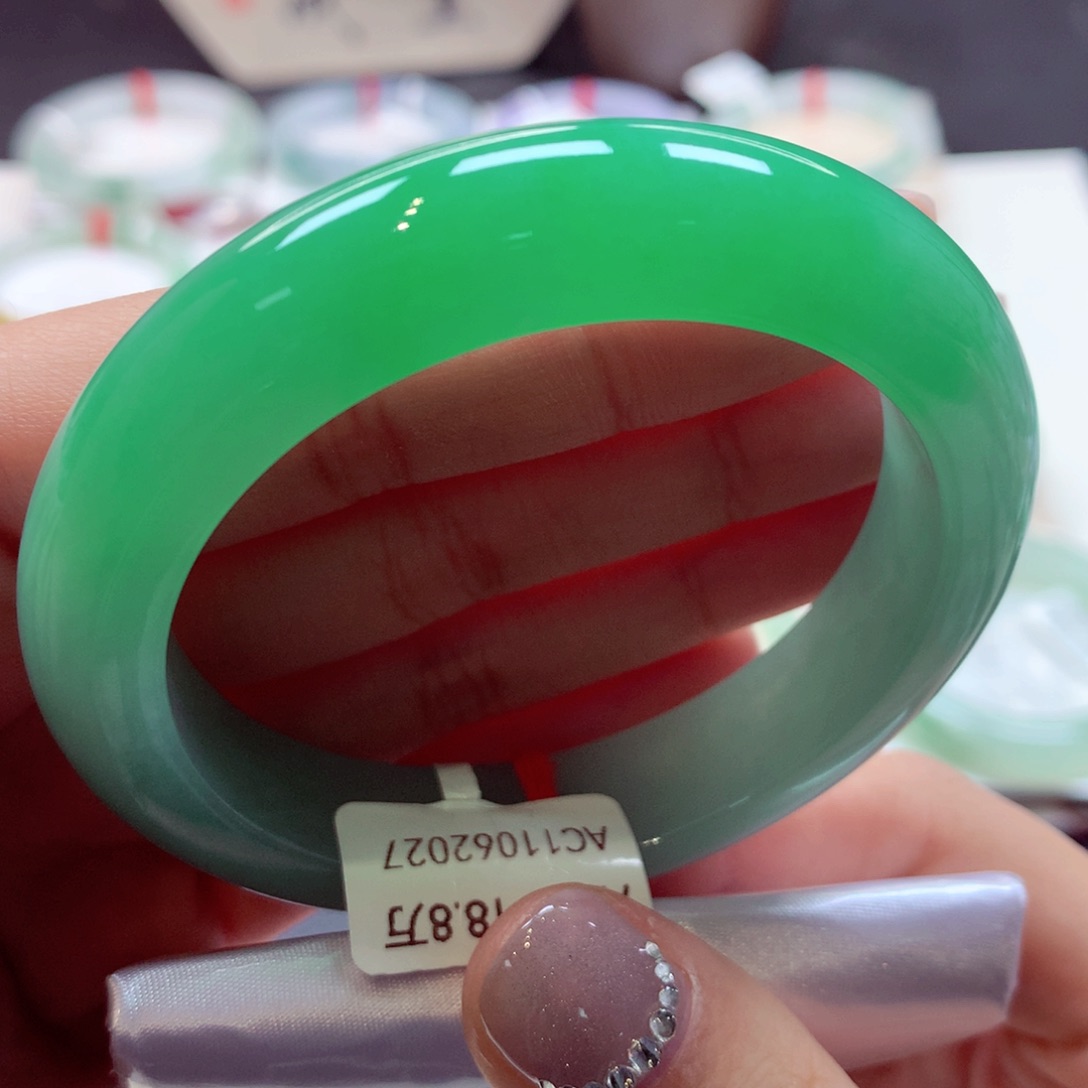 翡翠手镯未镶嵌34正圈77