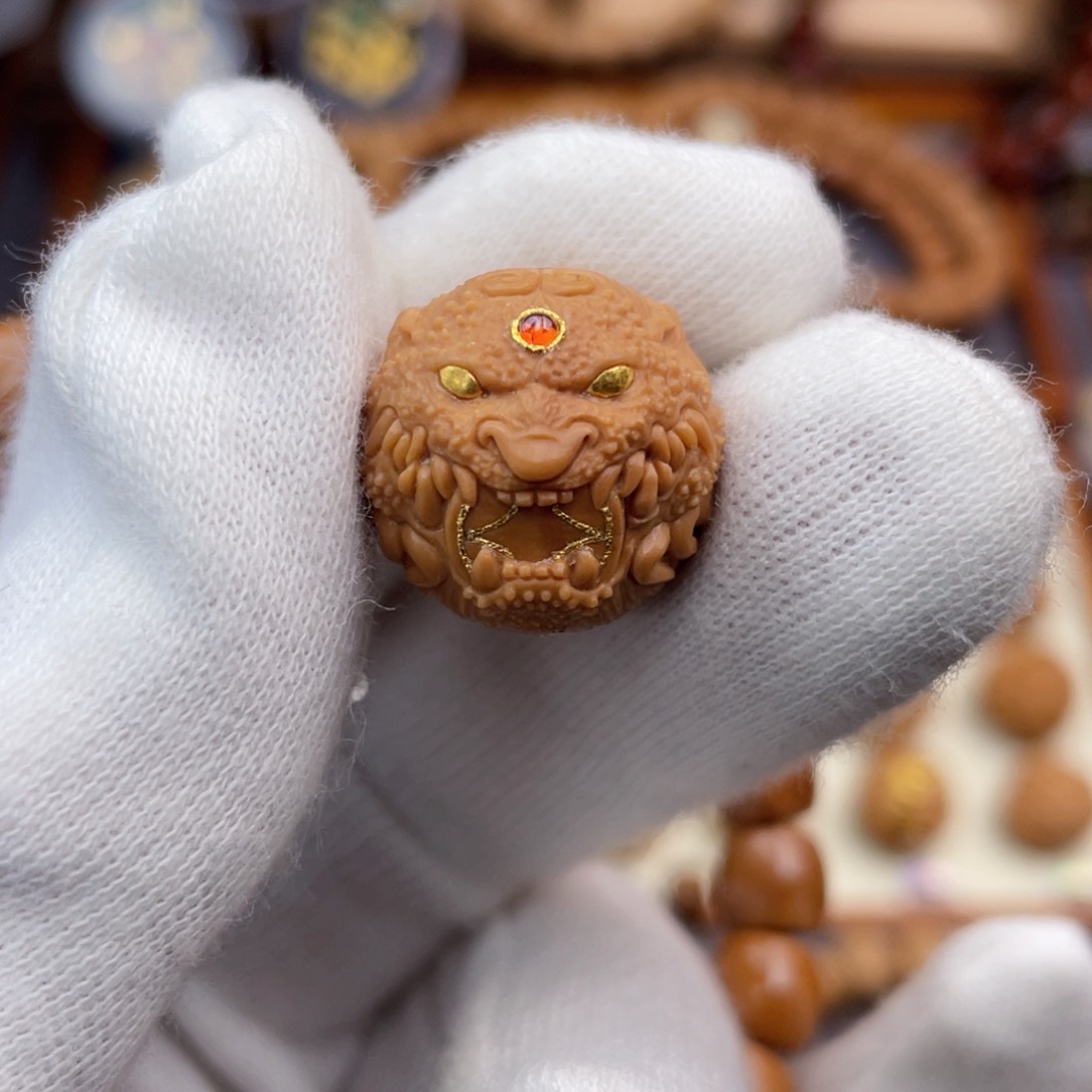 猴头核桃吊坠满工吞金兽