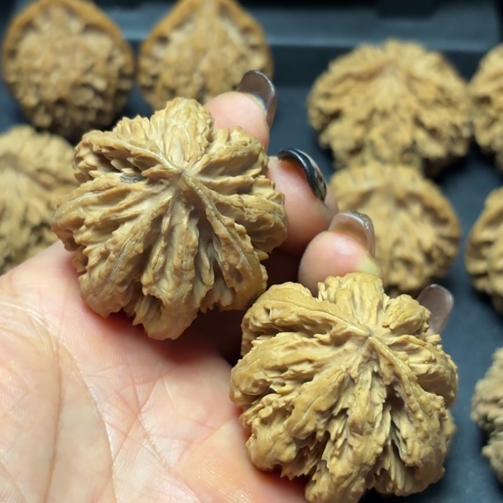 卯***路文玩核桃吊坠秦岭灯笼29