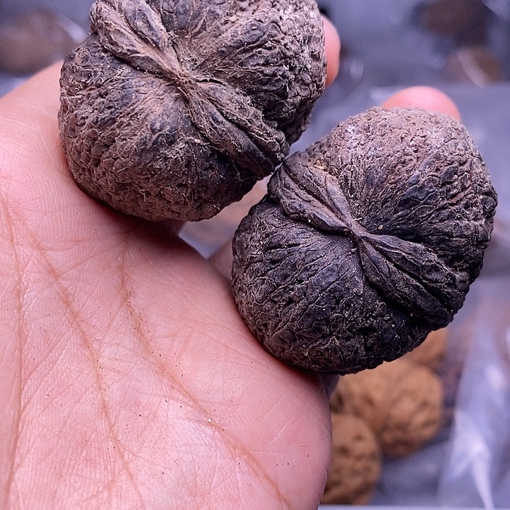 文玩核桃把件   180