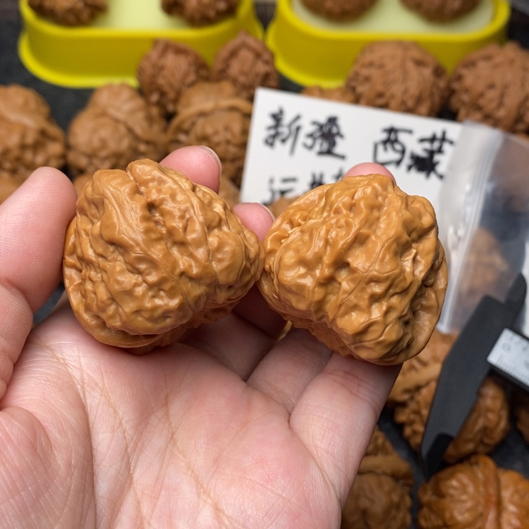 文玩核桃把件?***岁蛤蟆36