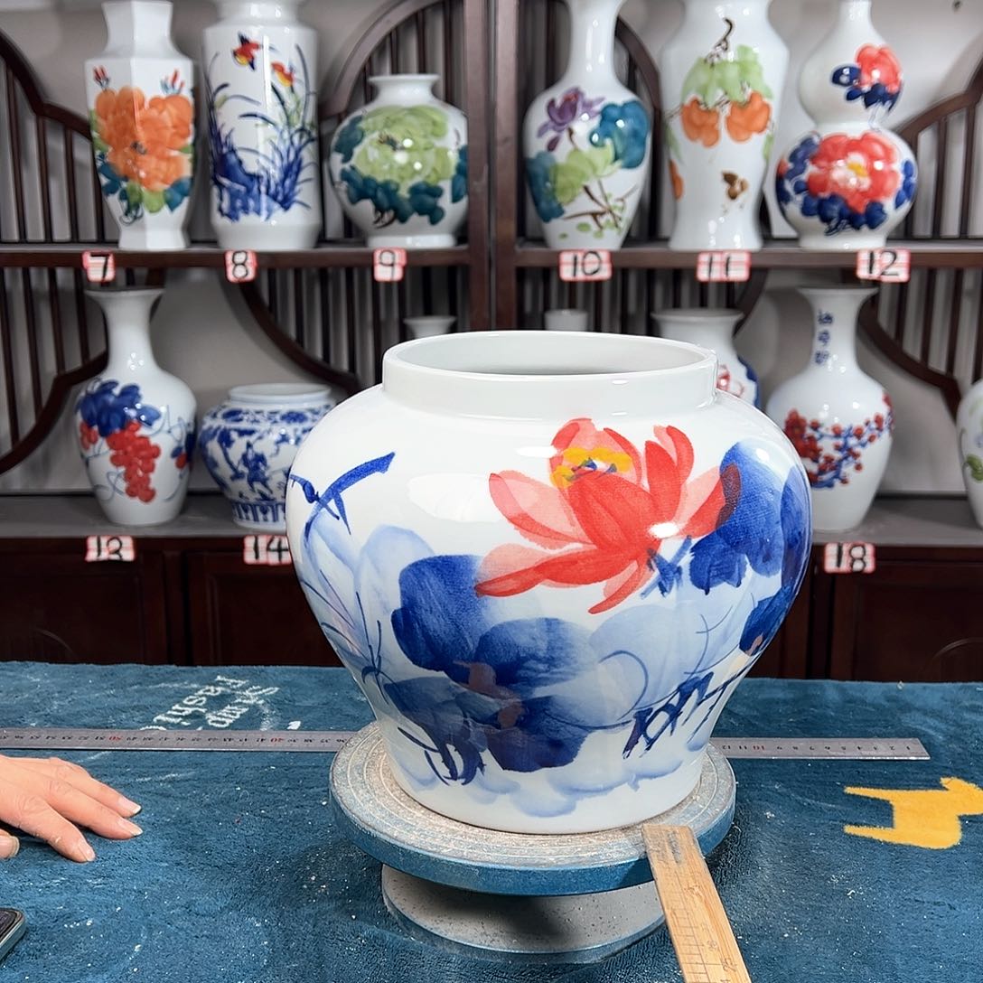 摆件景德镇陶瓷大口红荷