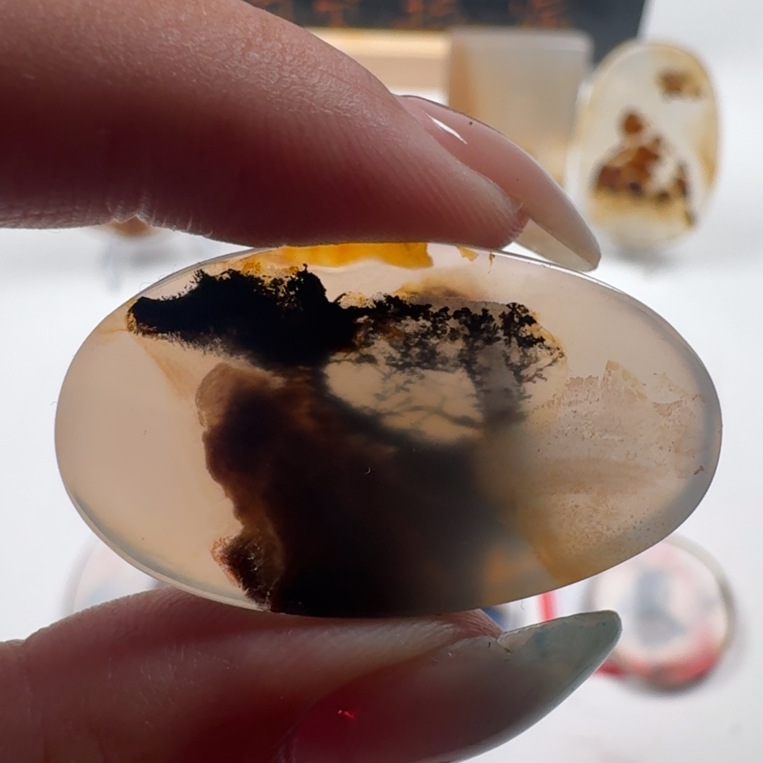 玛瑙/玉髓颈饰未镶嵌