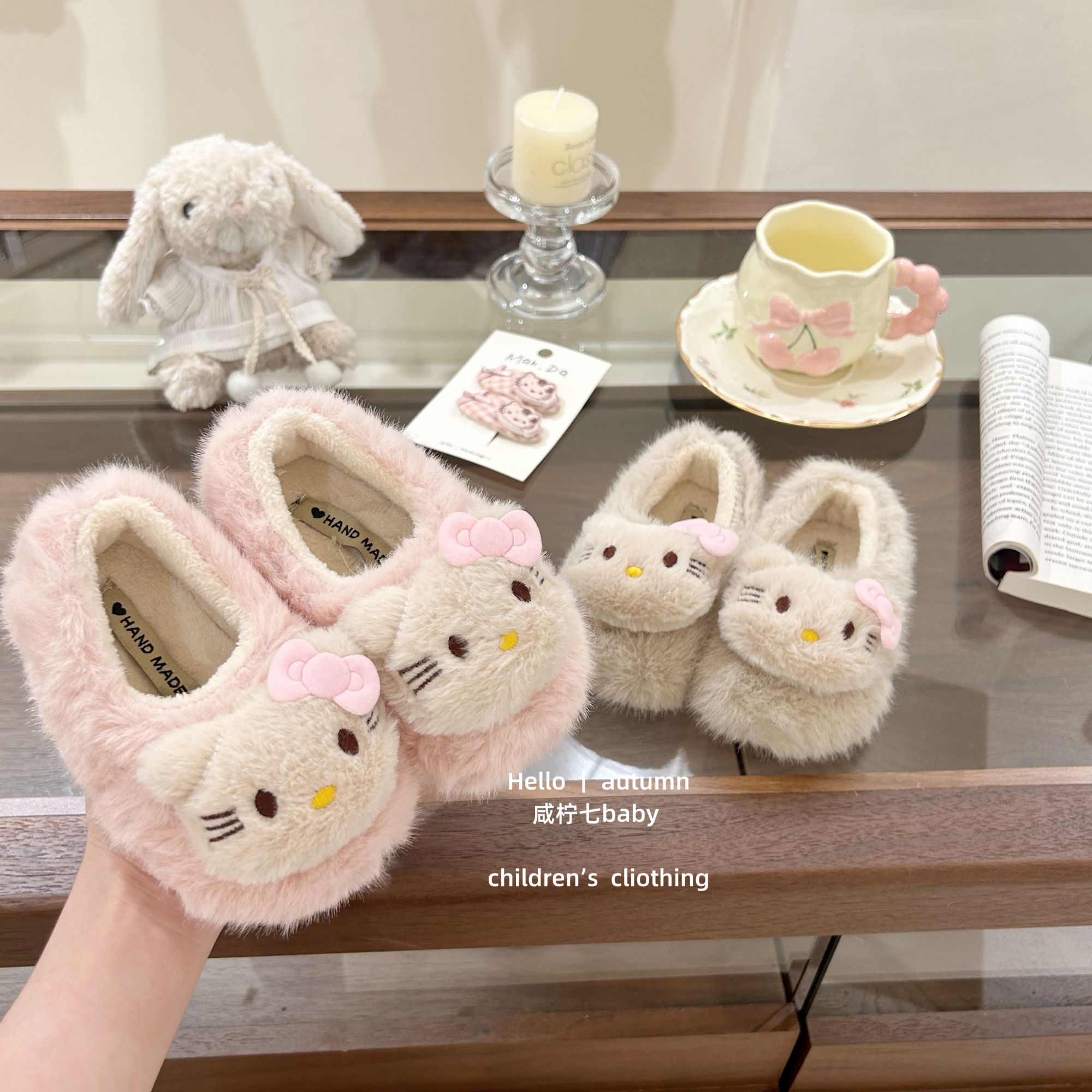 【咸柠七】韩版女童可爱卡通KT猫外穿毛毛鞋秋冬软底防滑保暖棉鞋