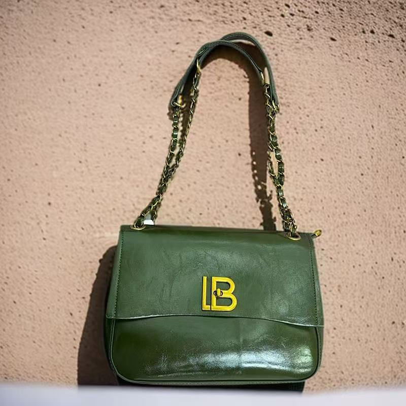 轻奢百搭高级感气质时尚斜挎女士包新品A81