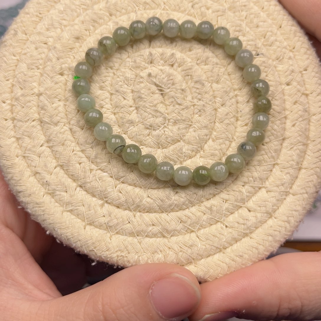 翡翠未镶嵌手链有纹