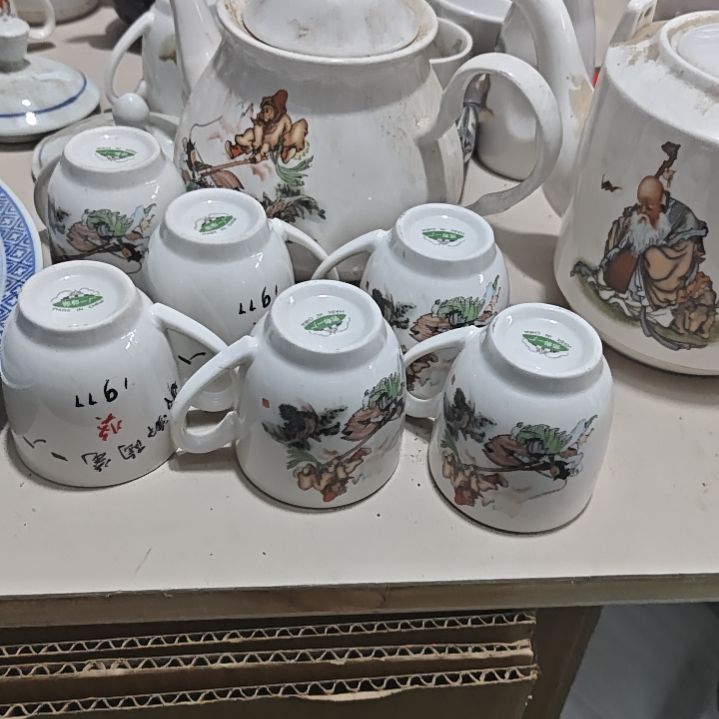 瓷片董*人陶瓷制品茶壶6杯